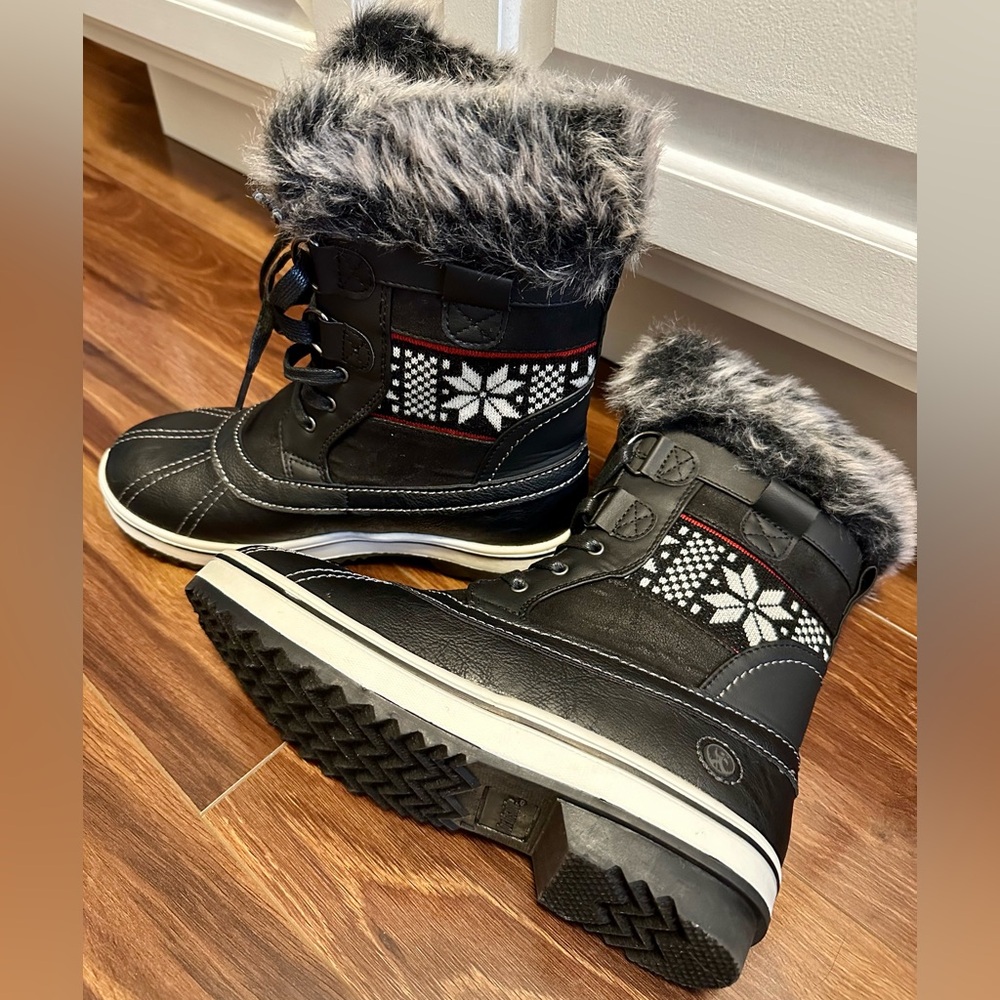 Northside Winter Boot - Picture 2 of 6